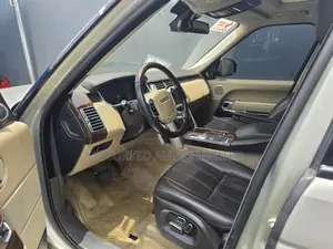 Land Rover Range Rover Vogue 2014 Gray