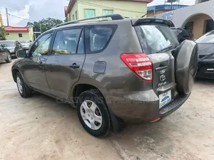 Toyota RAV4 2.5 Limited 2012 Brown