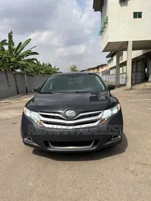 Toyota Venza XLE 4dr Wagon AWD (3.5L 6cyl 6A) 2014 Gray
