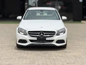 Mercedes-Benz C300 Sport 4dr AWD 4Matic Sedan (2.0L 4cyl 7A) 2015 White