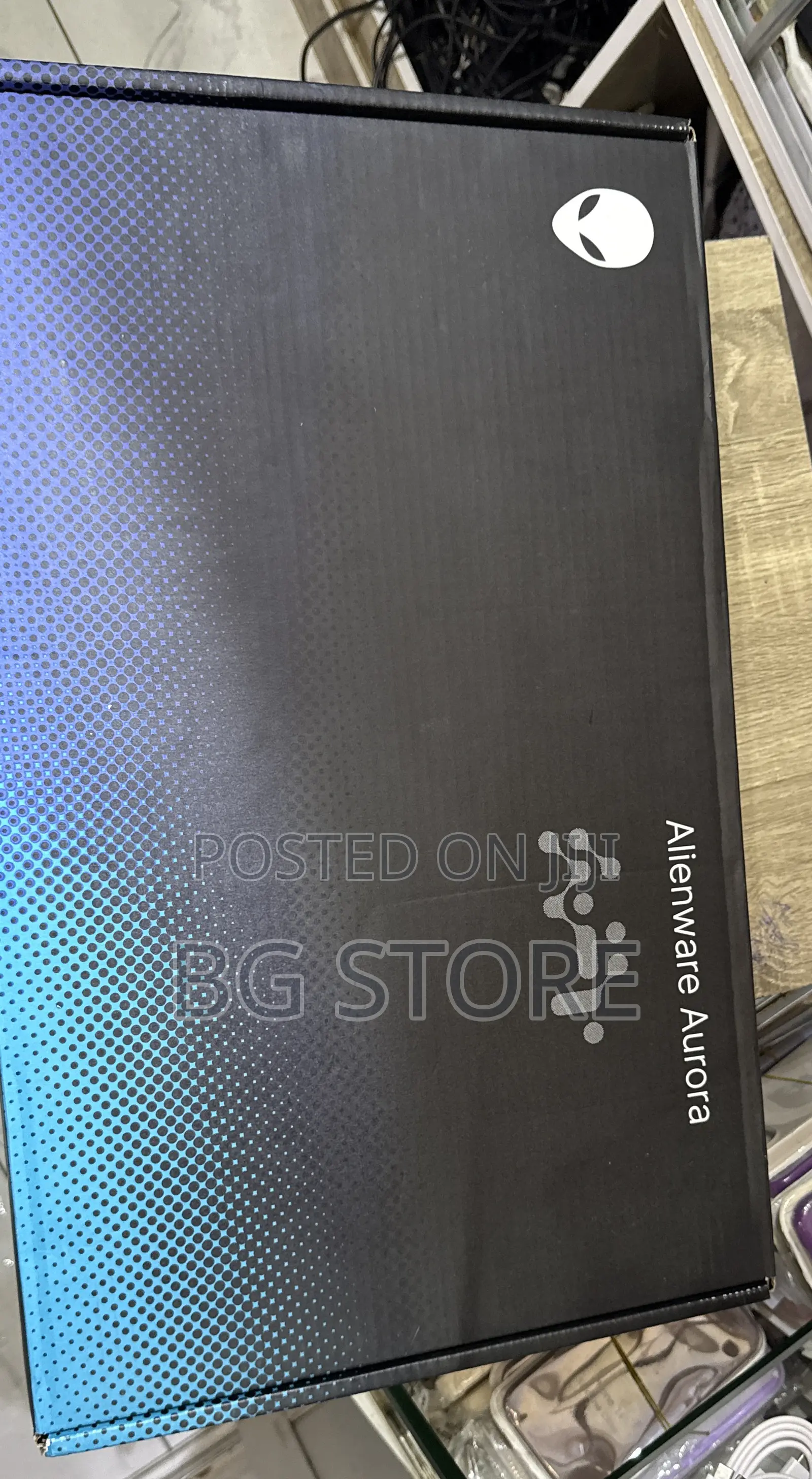 New Laptop Alienware 16 Aurora 32GB Intel Core i7 SSD 1T