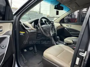 Hyundai Santa Fe SE AWD 2018 Gray