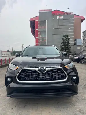 Toyota Highlander XLE 2021 Black