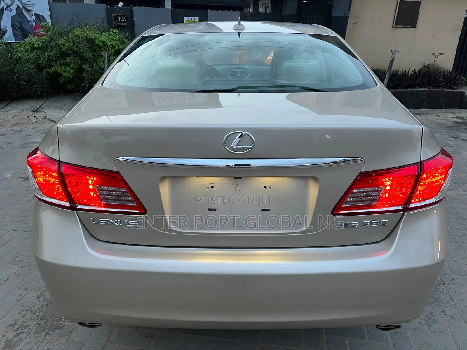 Lexus ES 350 2011 Gold