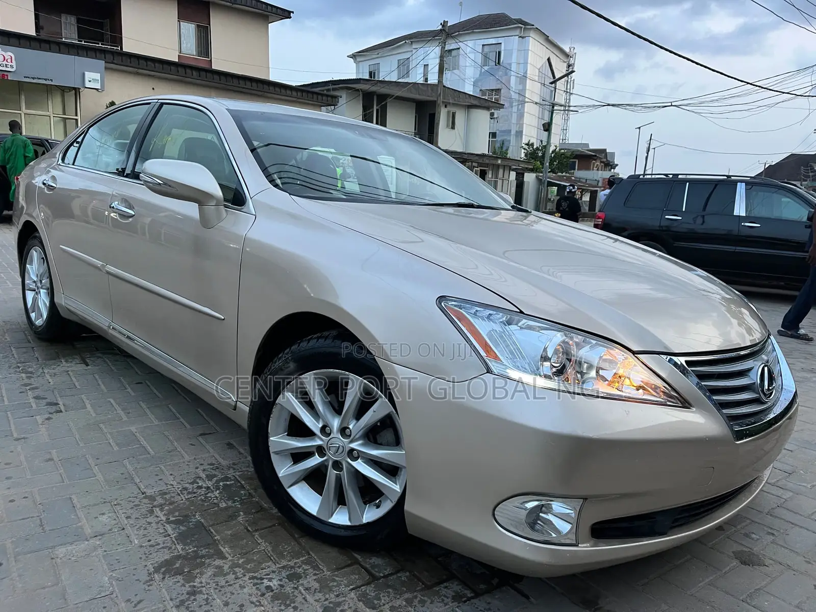 Lexus ES 350 2011 Gold