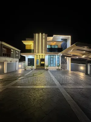 4bdrm Duplex in Carlton Gate Estate for sale
