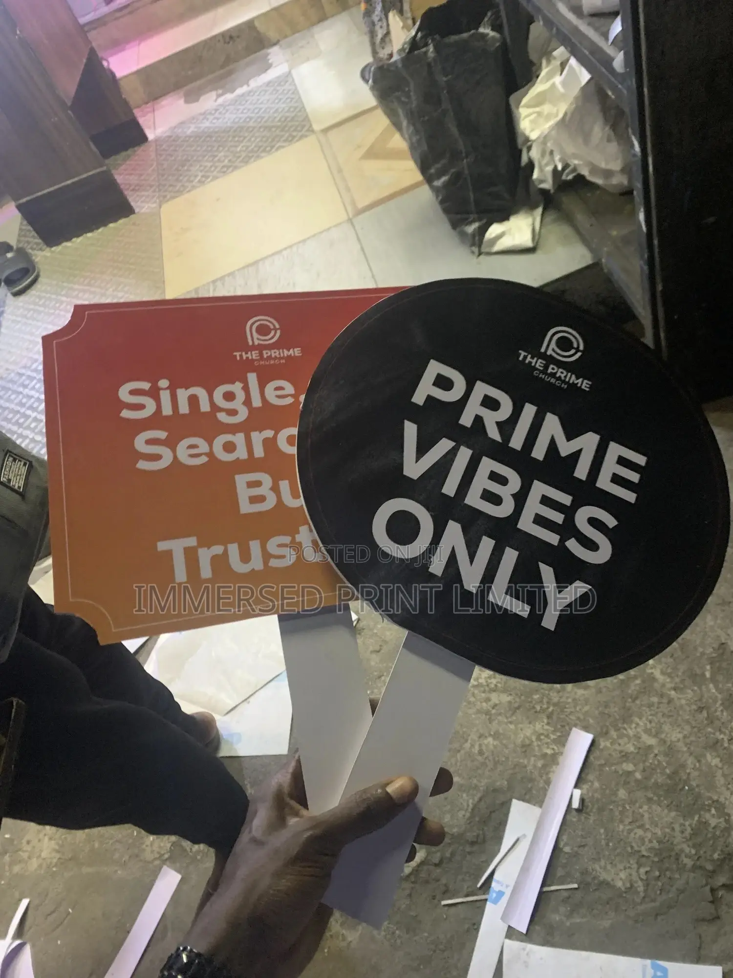 Props, Placards