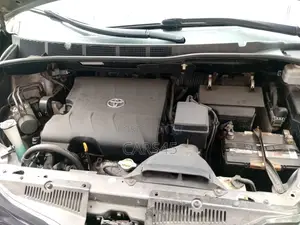 Toyota Sienna 2012 Gray