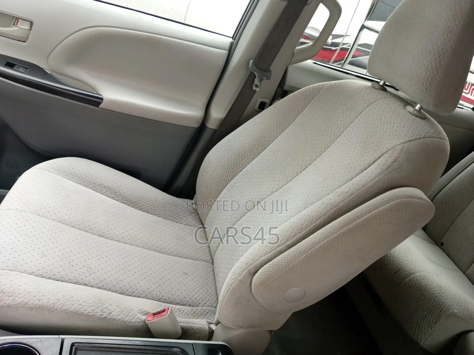 Toyota Sienna 2012 Gray