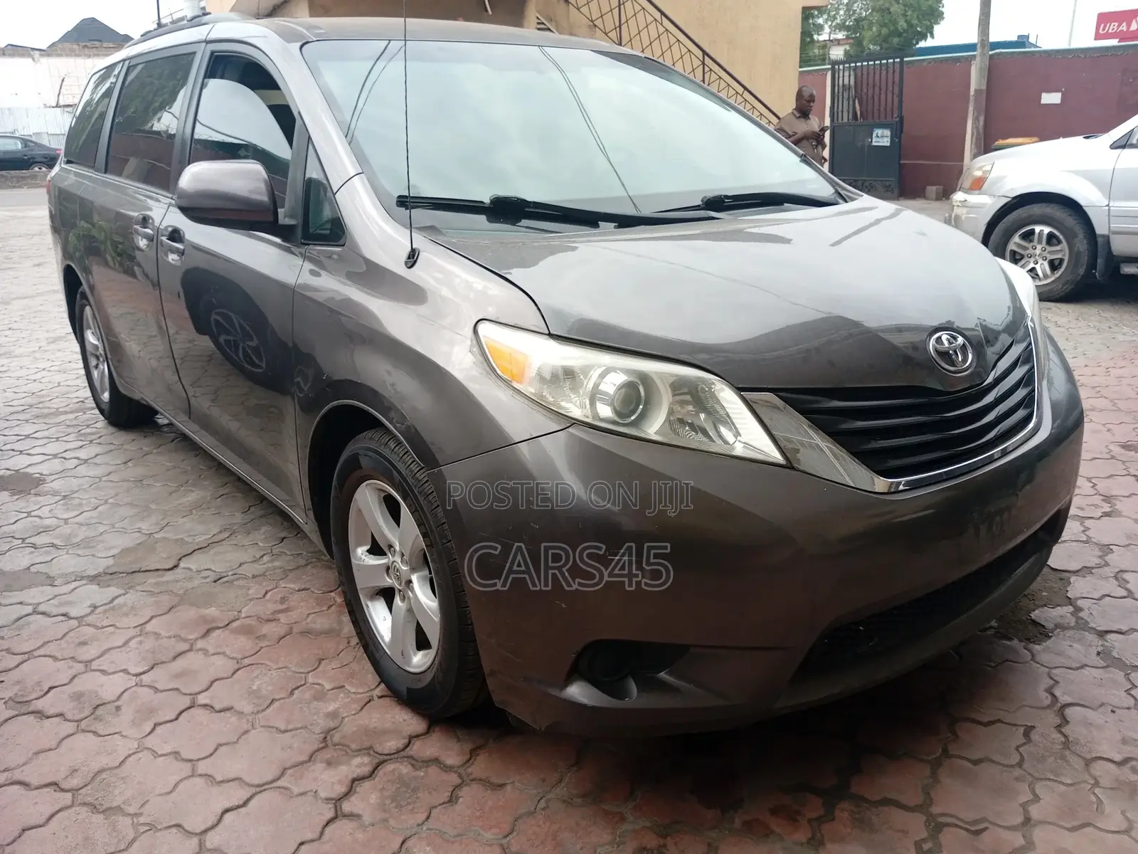 Toyota Sienna 2012 Gray
