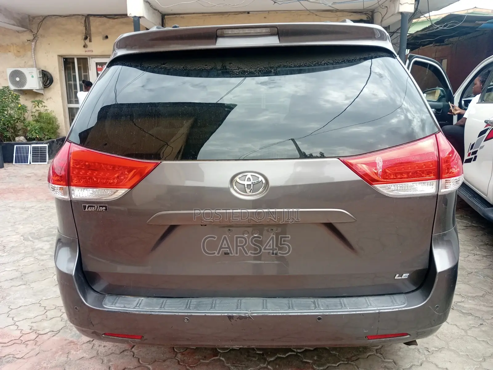 Toyota Sienna 2012 Gray