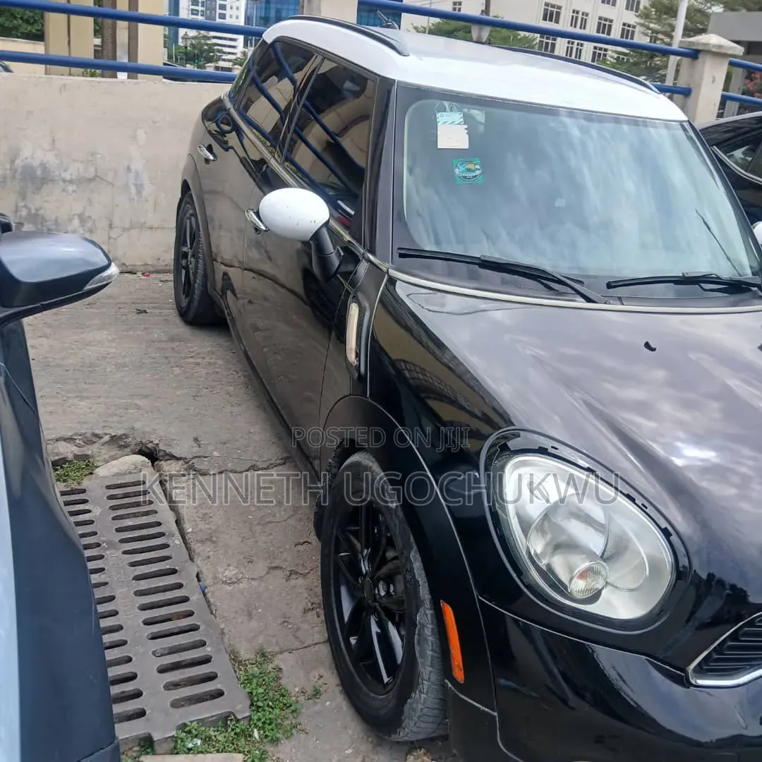 Mini Cooper 2012 Black