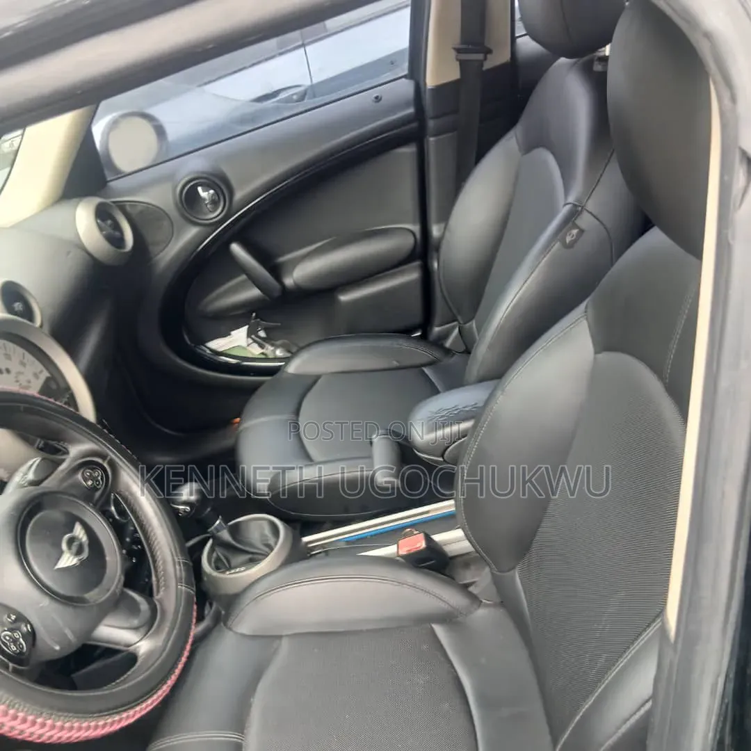 Mini Cooper 2012 Black