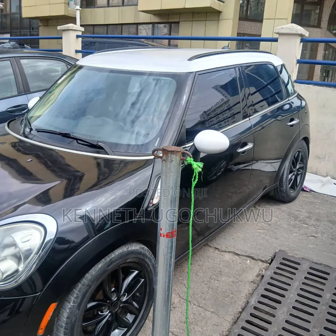 Mini Cooper 2012 Black