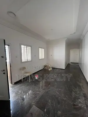Exquisite 2 Bedroom Apartment