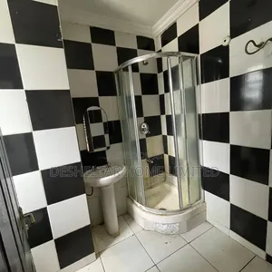 Furnished 3bdrm Apartment in Southern View Estate, Chevron for rent