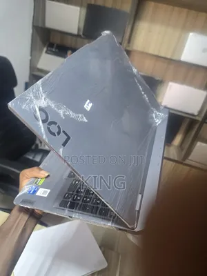 New Laptop Lenovo LOQ 15IRH8 16GB Intel Core i5 SSD 512GB