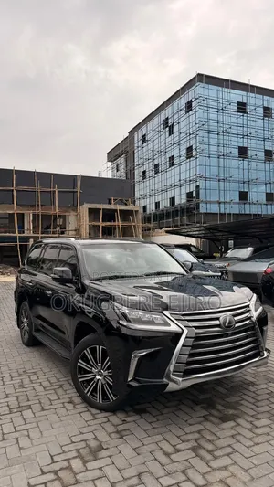 Lexus LX 570 (5 seats) AWD 2017 Black