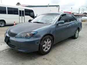 Toyota Camry 2004 Blue