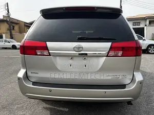 Toyota Sienna XLE Limited AWD 2005 Silver