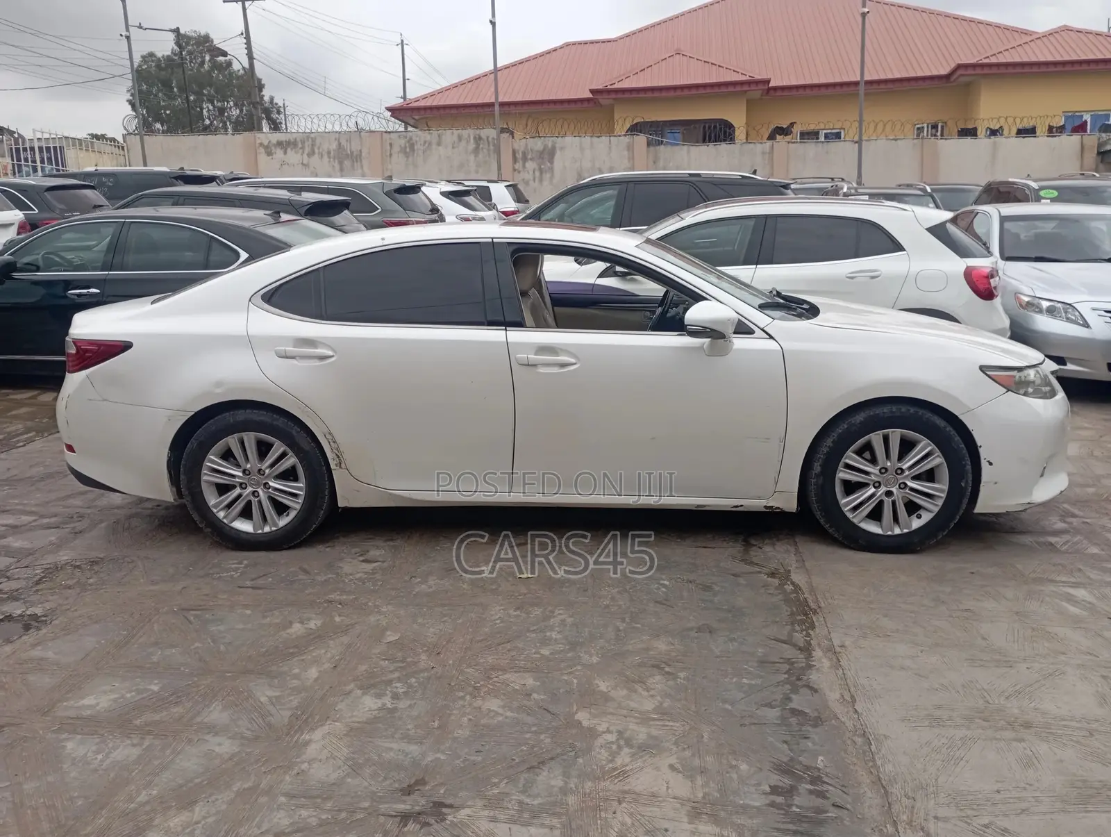 Lexus ES 2013 White