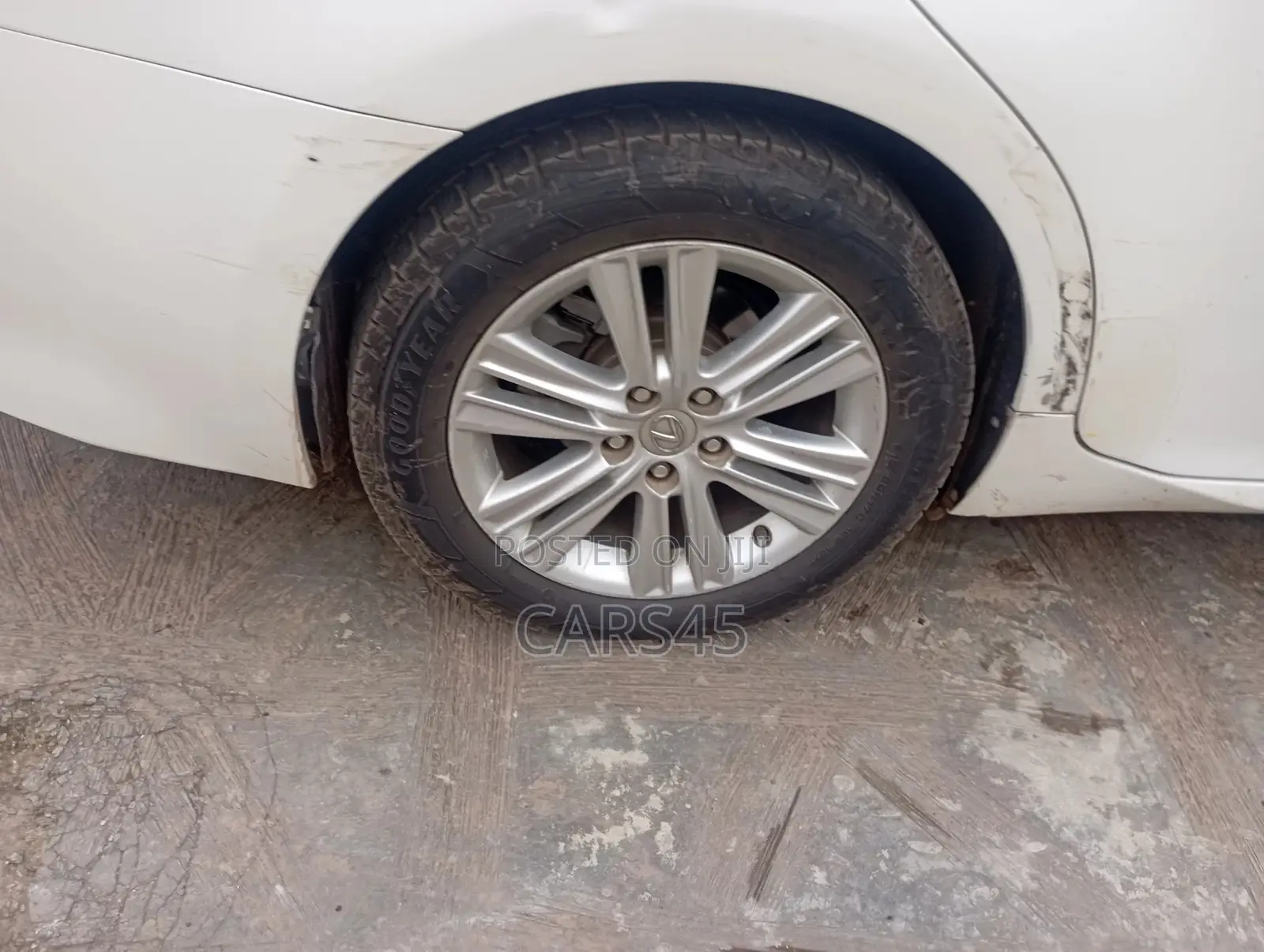 Lexus ES 2013 White