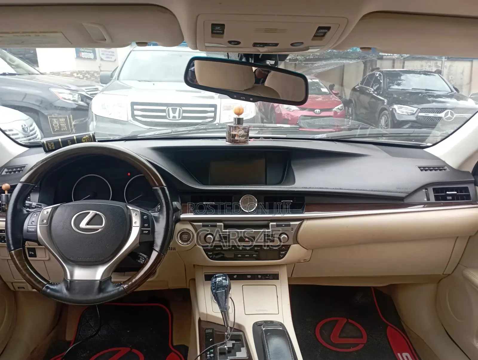 Lexus ES 2013 White