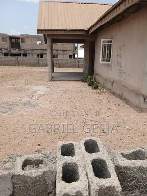 5bdrm Bungalow in Adavi for sale