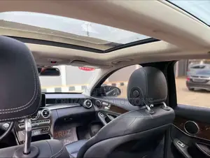 Mercedes-Benz C300 2017 Black
