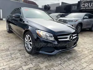 Mercedes-Benz C300 2017 Black