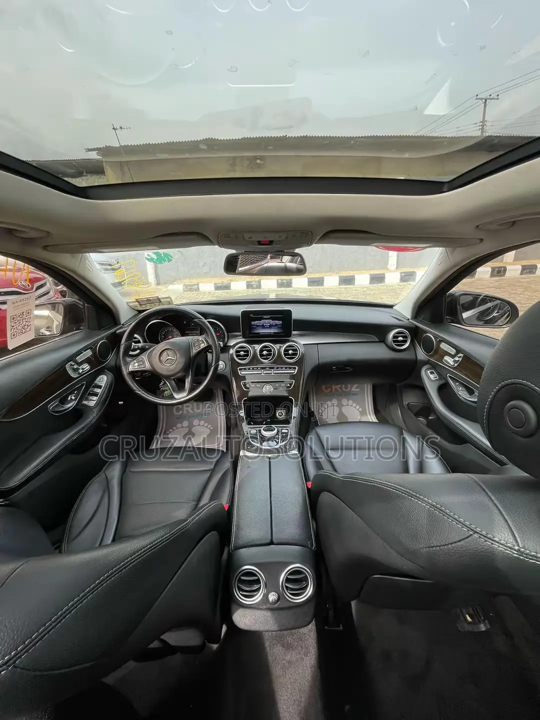 Mercedes-Benz C300 2017 Black