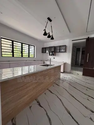 5bdrm Duplex in Engr Lere Adigun, Basorun for sale
