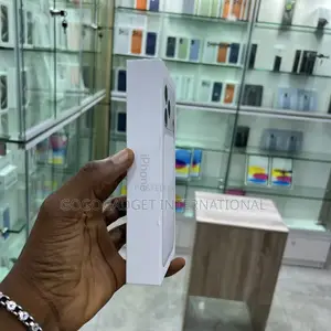 New Apple iPhone 17 Pro Max 256 GB Silver
