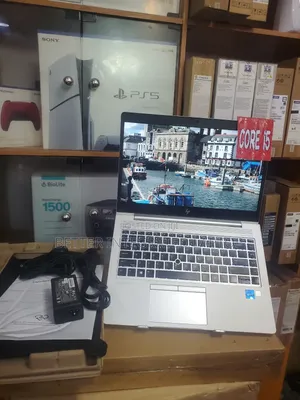 New Laptop HP EliteBook 735 12GB Intel Core 5 SSD 256GB
