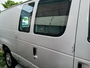 Ford E250 2014 White