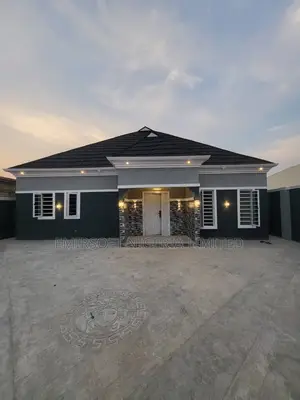 3bdrm Bungalow in Success Estate, Akala Express for sale