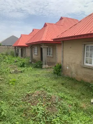 2bdrm Block of Flats in Ajibode for sale
