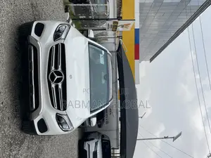 Mercedes-Benz GLC-Class 2017 White