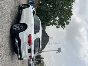Mercedes-Benz GLC-Class 2017 White