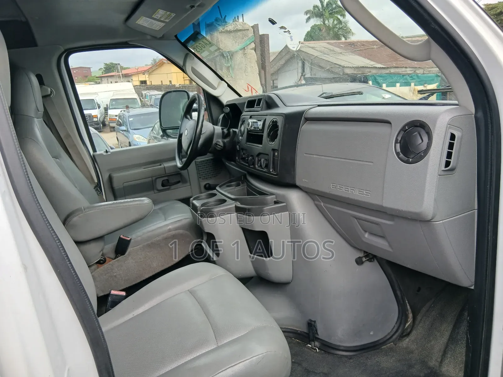 Ford E250 2014 White