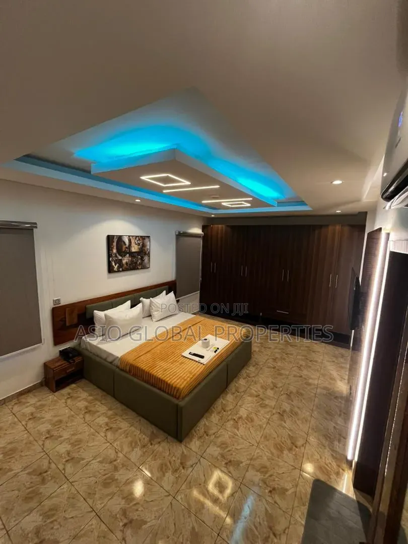 3-Bedroom Luxury Apartment With Pool Gym