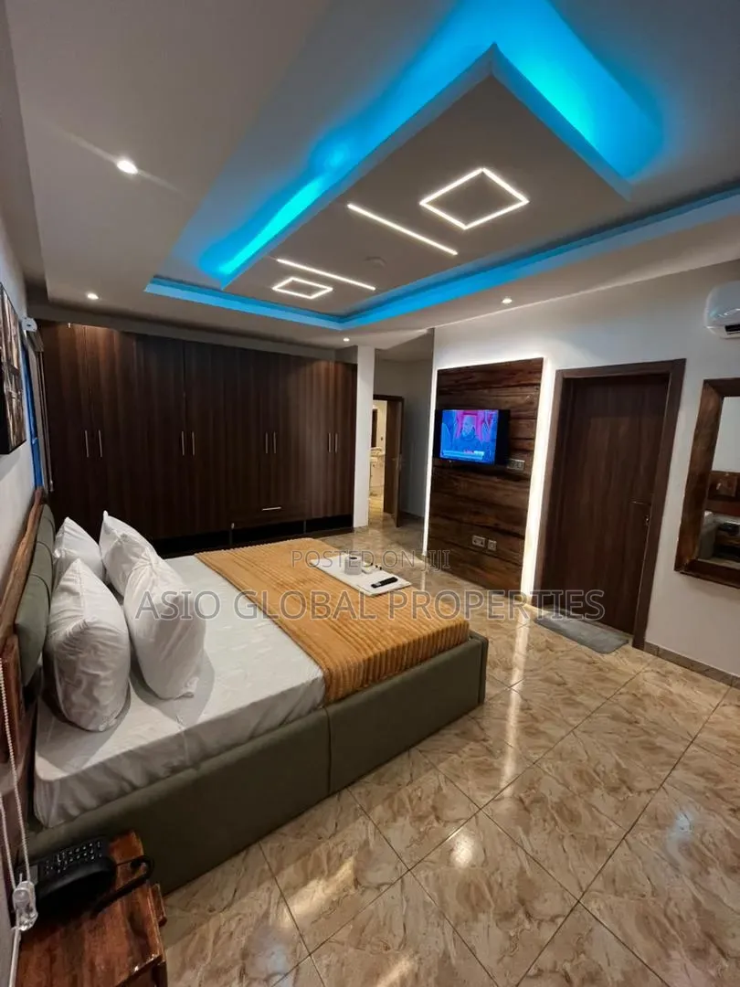 3-Bedroom Luxury Apartment With Pool Gym