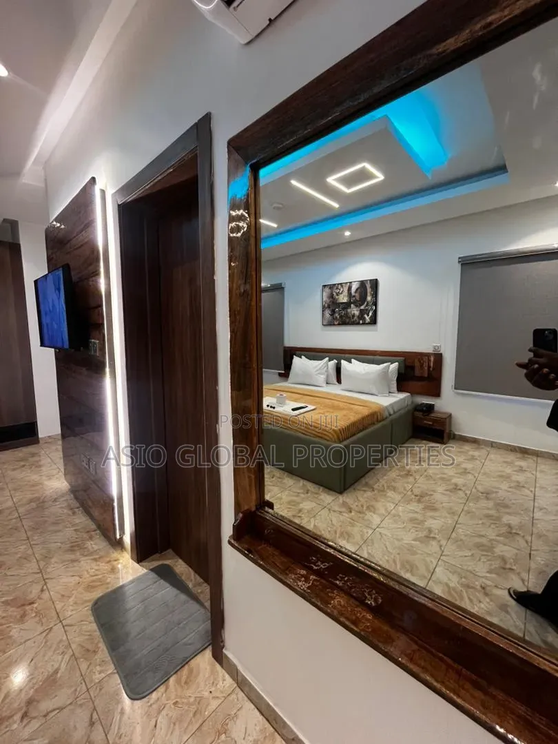 3-Bedroom Luxury Apartment With Pool Gym
