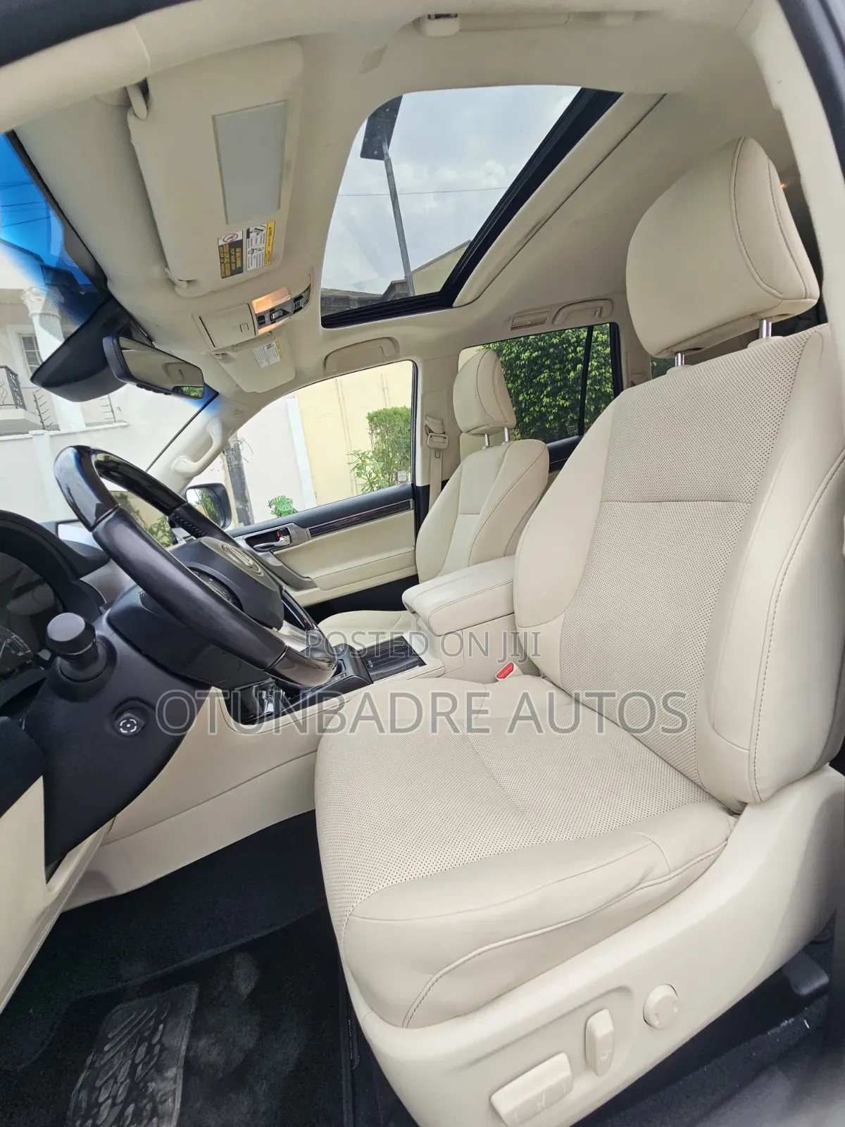 Lexus GX 460 AWD 2023 White