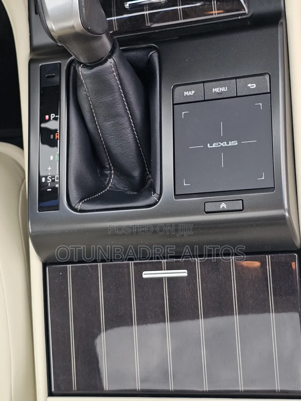 Lexus GX 460 AWD 2023 White