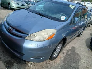Toyota Sienna LE AWD 2006 Blue