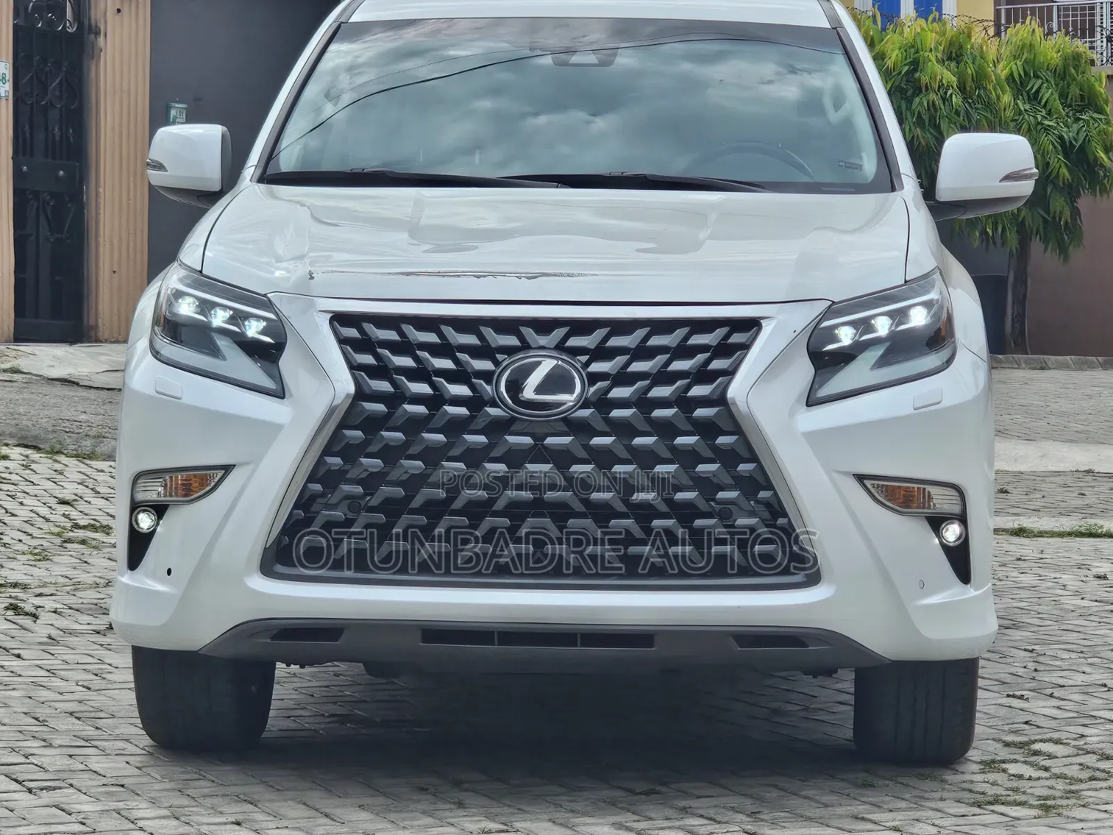 Lexus GX 460 AWD 2023 White
