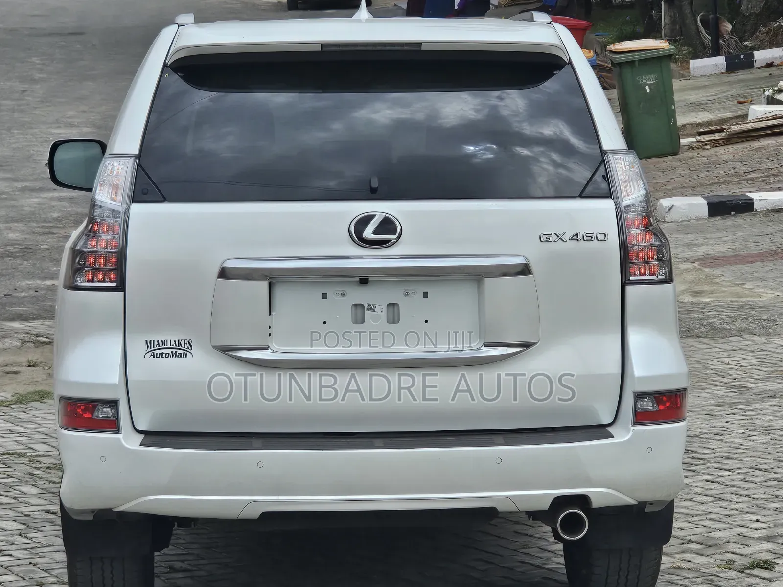 Lexus GX 460 AWD 2023 White