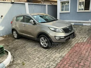 Kia Sportage LX 4dr SUV AWD (2.4L 4cyl 6A) 2013 Gold