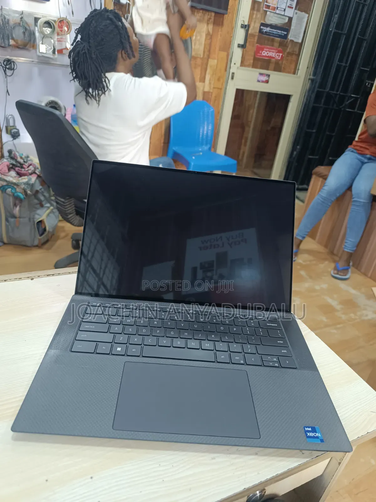 Laptop Dell Precision 5560 32GB Intel Xeon SSD 512GB